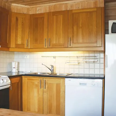 Stunning In Lindesnes With Kitchen